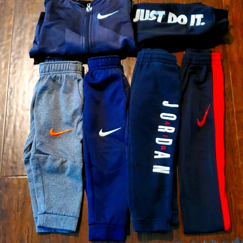 Boys 3t Nike